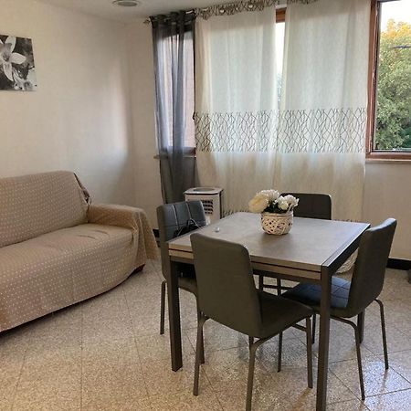 Appartamento Sulla Piazza 90 M Dal Mare Анцио Екстериор снимка